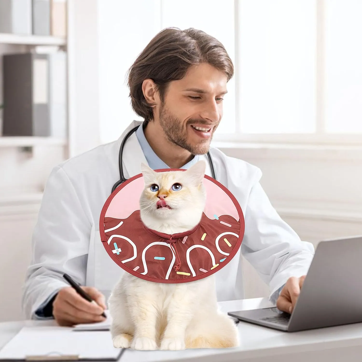 Coppthinktu Cat Cone Collar Soft, Cue Cat Recovery Collar After Surgery Waterproof Neck Cone, Lightweight Kitten Cone Elizabethan Collar for Cats Puppy Anti Licking Wounds (Brown,M)