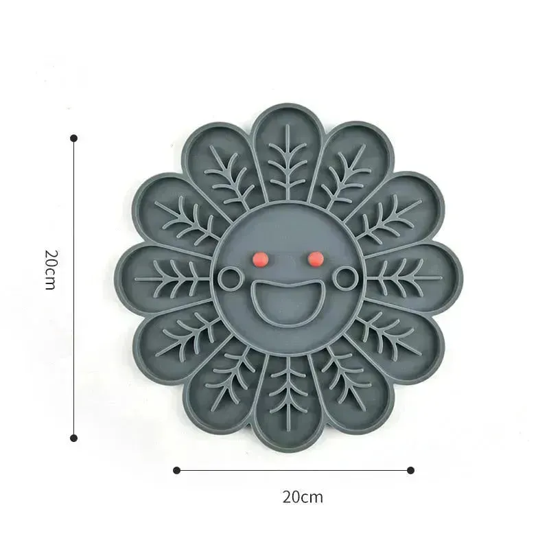Fish Shape Silicone Lick Mat - Slow Feeding Food Bowl for Pets