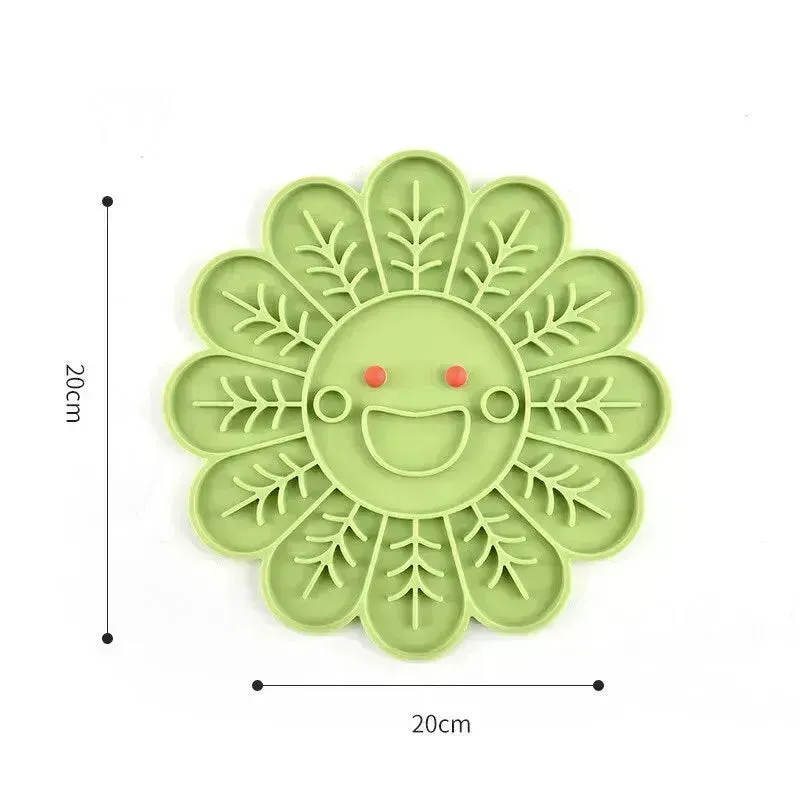 Fish Shape Silicone Lick Mat - Slow Feeding Food Bowl for Pets